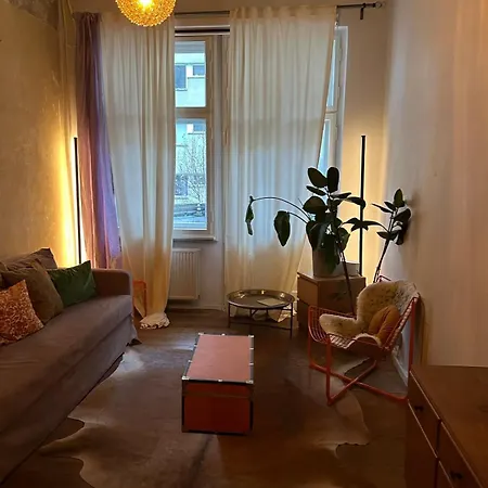 Geishas Charming Gem By Viktoria Park * Berlin